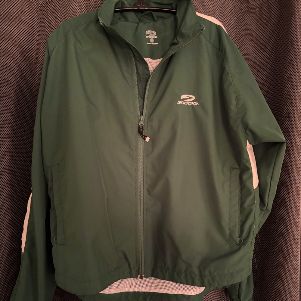 Vintage 90’s Brooks track jacket, men’s size Small, green and white